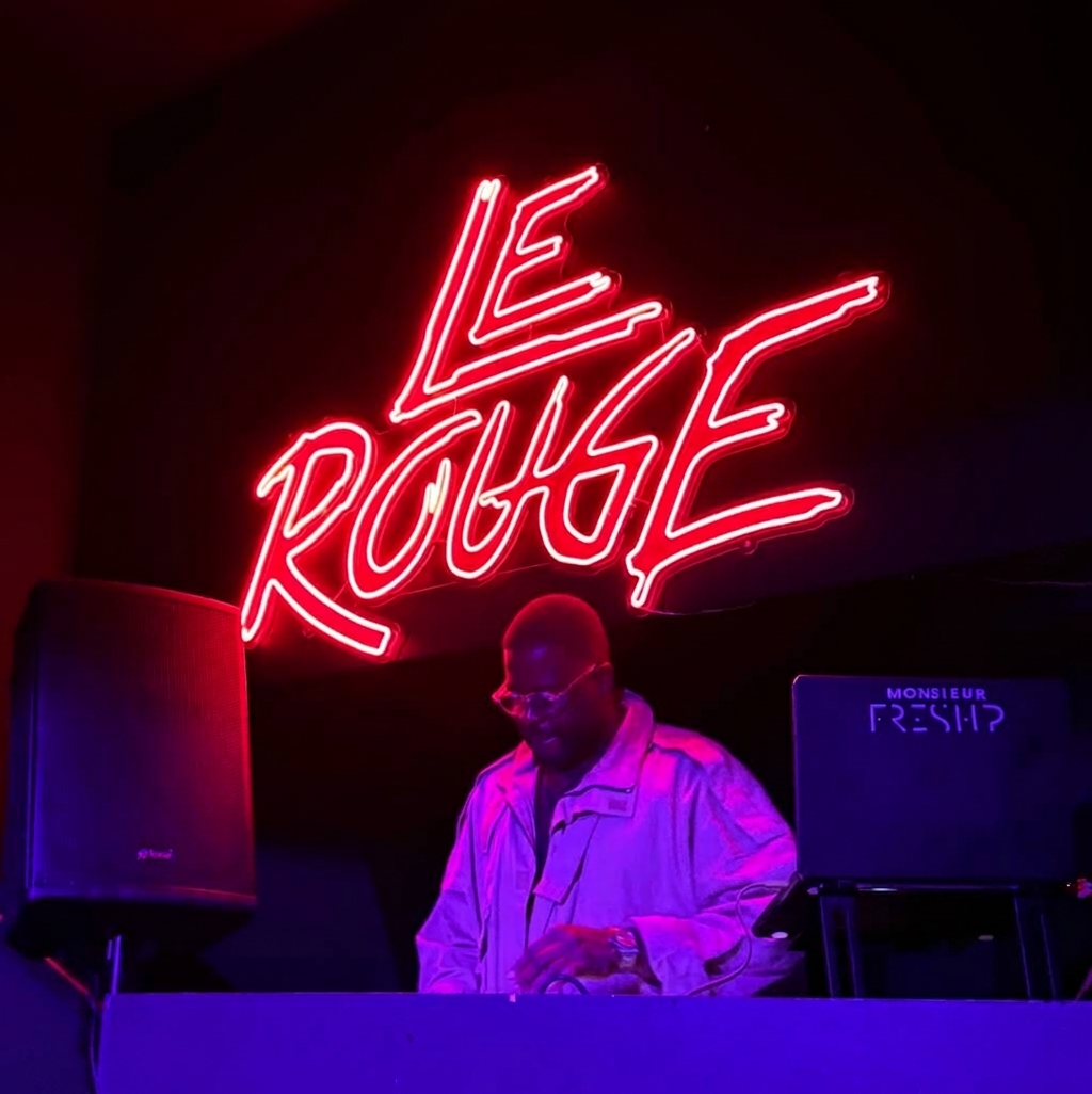 Le Rouge — Pigalle